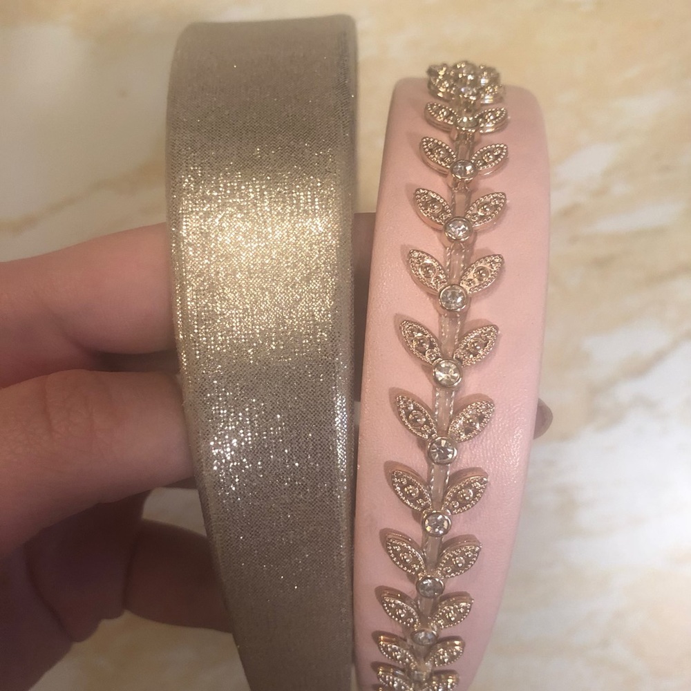 2 pretty headbands